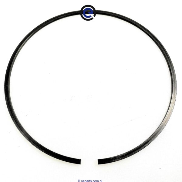 New Holland snap ring: W270B, W270C